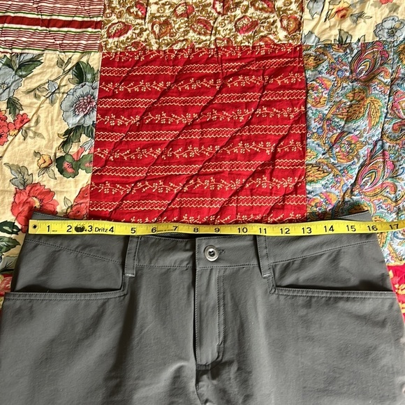 Patagonia Sports Shorts Size 8 - Picture 9 of 11